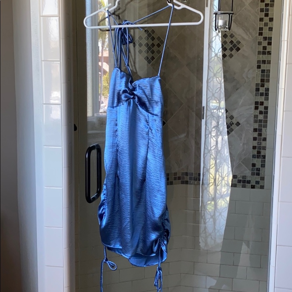 blue dress